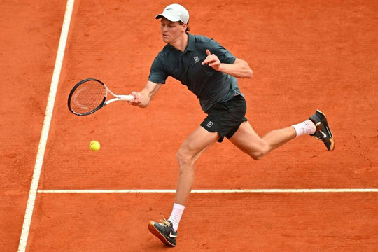 Jannik Sinner đối đầu Andrea Pellegrino: Đẳng cấp số một thế giới tại Rome Open