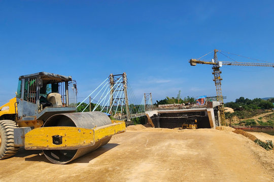 Replacing Underperforming Contractors to Keep Key Projects on Track