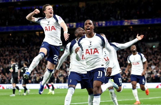 Tottenham đối mặt kịch bản xuống hạng: Khi lịch sử Stamford Bridge trở thành nỗi ám ảnh