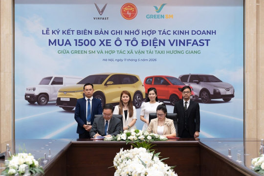 Taxi Hương Giang đầu tư 1.500 ô tô điện VinFast: Điện hóa toàn diện tại Bắc Ninh