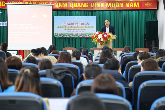 Bồi dưỡng kỹ năng bảo vệ nền tảng tư tưởng cho cán bộ hội phụ nữ Lâm Đồng