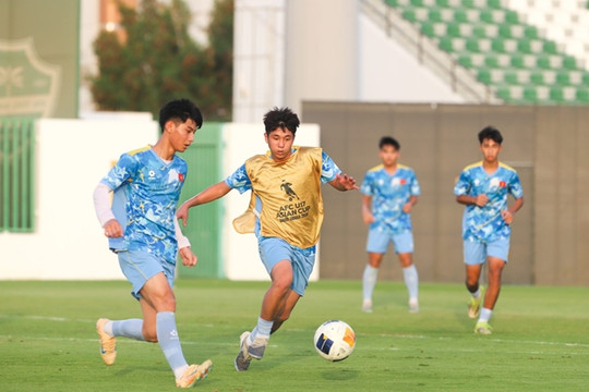 HLV U17 Australia dè chừng sức mạnh U17 Việt Nam trước thềm đại chiến tứ kết