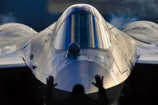 Su-57 và tên lửa R-37M thách thức tương lai máy bay cảnh báo sớm Saab 340