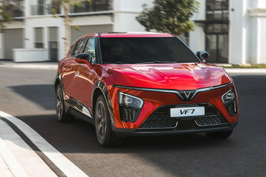 Trải nghiệm thực tế VinFast VF 7: Chi phí bảo dưỡng 350.000 đồng sau 25.000 km