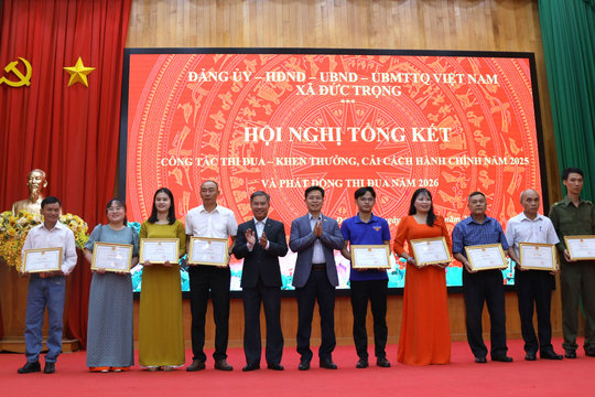 Người giữ bình yên cho buôn làng