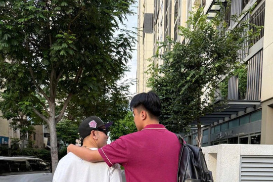Ưng Hoàng Phúc đón con trai Kim Cương từ Mỹ về Việt Nam: Quý tử cao gần 1,9m và trưởng thành sau du học