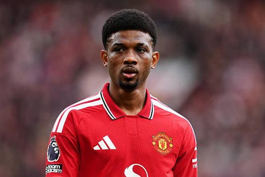 Amad Diallo và bài toán hành lang phải Manchester United: Khi niềm tin chạm đáy tại Old Trafford