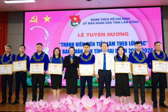 Đoàn Thanh niên UBND tỉnh Lâm Đồng tuyên dương 33 thanh niên tiên tiến làm theo lời Bác giai đoạn 2025 - 2026