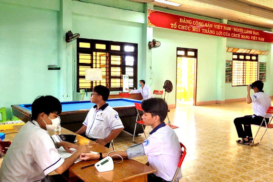 Lâm Đồng tạm dừng khám sức khỏe định kỳ, sàng lọc miễn phí cho người dân