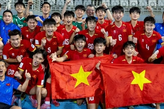 U17 Việt Nam giành vé dự World Cup và siêu phẩm của Công Phượng tại giải hạng Nhất