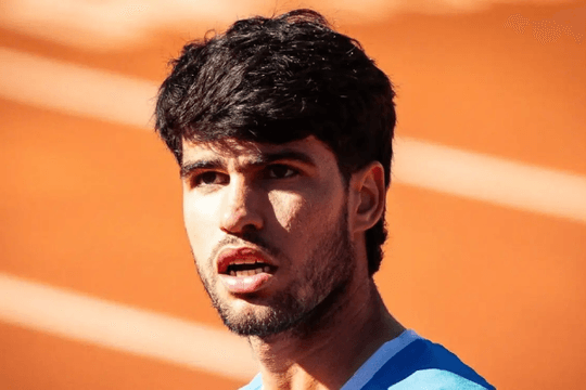 Chấn thương cổ tay đe dọa sự nghiệp Carlos Alcaraz: Nỗi ám ảnh Del Potro hiện hữu tại Wimbledon