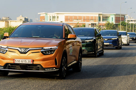VinFast VF 8: Mẫu SUV điện đang thay đổi thói quen di chuyển và phong cách sống của gia đình Việt