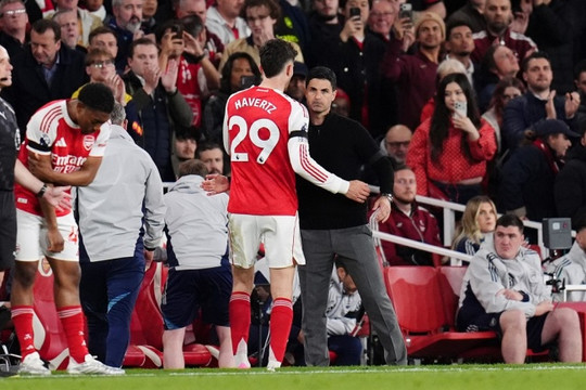 Arsenal hạ Burnley 1-0: Kỷ lục phòng ngự lịch sử và bước ngoặt cuộc đua vô địch