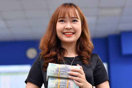 Lãi suất ngân hàng ngày 20/05/2026: 19 nhà băng niêm yết mức trần 4,75% kỳ hạn 3 tháng