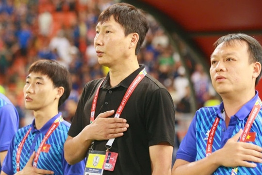 HLV Kim Sang-sik đối mặt thử thách từ lịch thi đấu AFF Cup và FIFA ASEAN Cup 2026