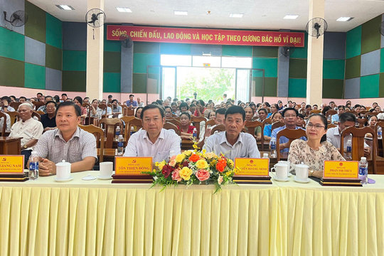 Cử tri xã Đạ Tẻh kiến nghị sớm hoàn thiện các công trình hạ tầng