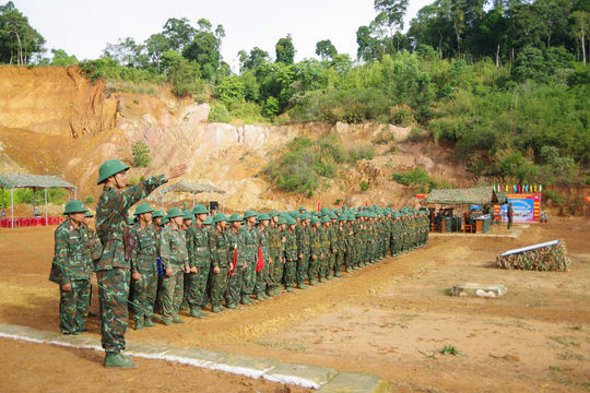 Trung đoàn Bộ binh 994A kiểm tra “3 tiếng nổ” đối với chiến sĩ mới