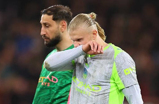 Arsenal lên ngôi vô địch Ngoại hạng Anh sau 22 năm khi Man City gục ngã