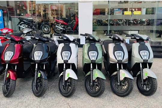 Honda ICON e: giảm giá sốc chỉ còn 13,5 triệu đồng, khuấy đảo phân khúc xe máy điện