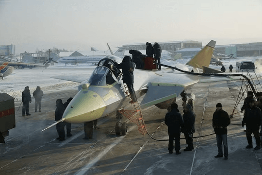 Nga triển khai biến thể Su-57 hai chỗ ngồi: Trung tâm điều phối bầy drone tàng hình trên chiến trường