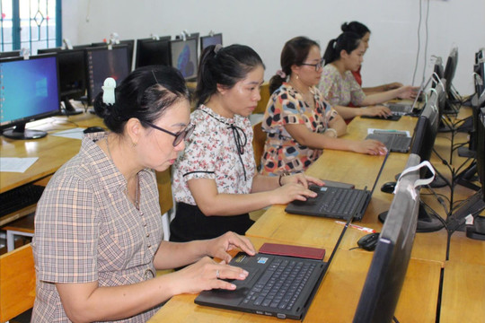 Đồng bộ học bạ số, thúc đẩy chuyển đổi số giáo dục