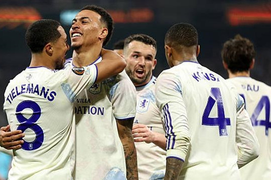 Unai Emery lập kỷ lục vô tiền khoáng hậu, Aston Villa đè bẹp Freiburg để vô địch Europa League