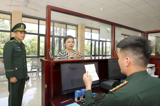 Đẩy mạnh số hóa thủ tục biên phòng