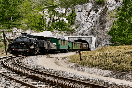 Discovering Cinematic Beauty Inside Da Lat’s Forgotten Railway Tunnel