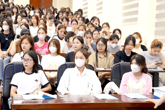 Xét giảm học phí căn cứ vùng khó khăn theo địa giới mới