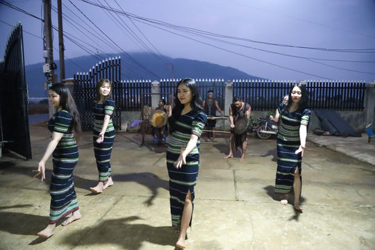 Giữ hồn văn hóa đồng bào dân tộc K’ho giữa nhịp sống hiện đại