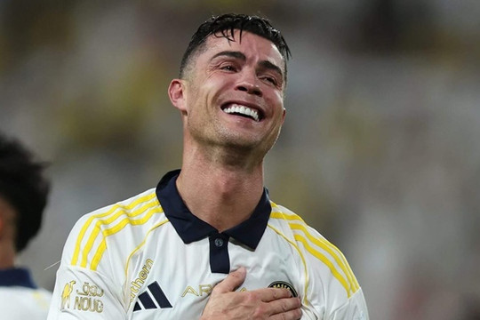 Cristiano Ronaldo cùng Al Nassr vô địch Saudi Pro League: Đỉnh cao bền bỉ ở tuổi 41
