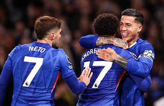 Cúp châu Âu mùa tới: Bệ phóng danh hiệu hay gánh nặng quá tải cho Chelsea của Xabi Alonso?
