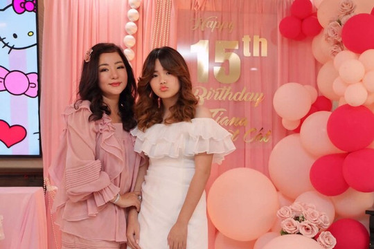 Con gái danh hài Thúy Nga đón sinh nhật 15 tuổi tại Mỹ: Nhan sắc tuổi dậy thì gây chú ý