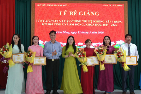 51 học viên hoàn thành Lớp Cao cấp lý luận chính trị K75.B05 tại Lâm Đồng