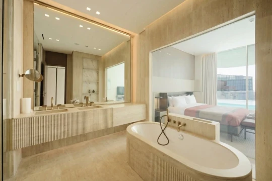 Kha Mỹ Vân sở hữu căn hộ 130 tỷ đồng tại Dubai