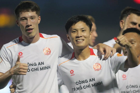 Lee Williams tỏa sáng phút 90+5 giúp CA TPHCM cầm hòa Ninh Bình 1-1