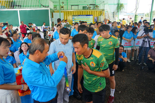 Trao giải Hội thao công nhân, viên chức, lao động phía Đông tỉnh Lâm Đồng