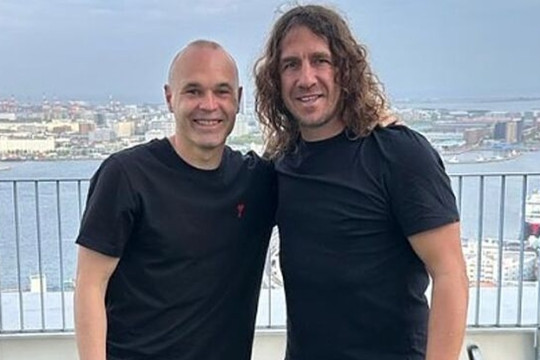 Andres Iniesta cùng dàn huyền thoại La Liga chuẩn bị đại chiến danh thủ Việt Nam