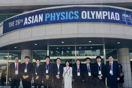 Việt Nam nằm trong top 8 đoàn có kết quả cao nhất tại Olympic Vật lý châu Á