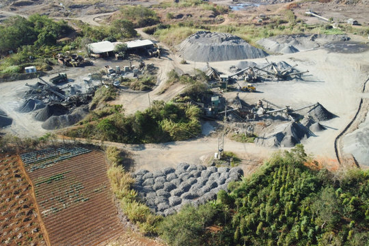 Lam Dong proactively secures construction material supplies for key projects