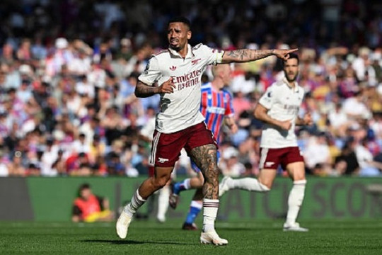 Arsenal cần dứt khoát chia tay Gabriel Jesus để bảo vệ ngôi vương Ngoại hạng Anh