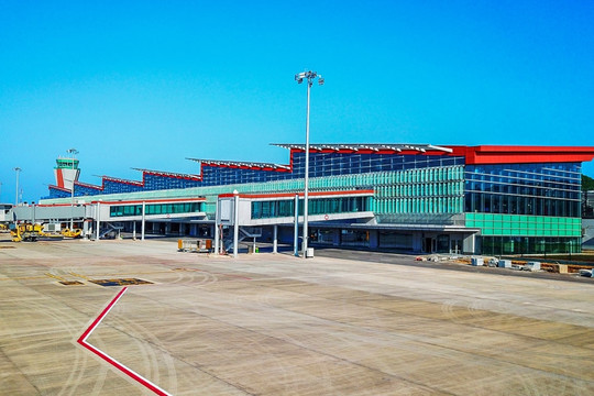 Phê duyệt quy hoạch mở rộng sân bay quốc tế Vân Đồn và Cam Ranh đến năm 2050