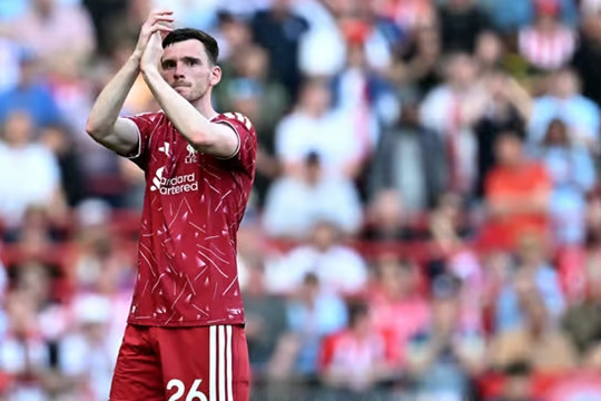 Juventus tranh Andy Robertson với Tottenham, Liverpool chi đậm tìm người thay Salah