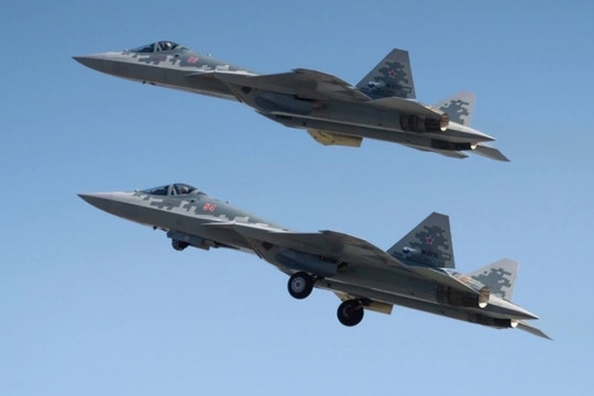 Nga thử nghiệm Su-57 hai chỗ ngồi: Tầm nhìn về sở chỉ huy di động trên không