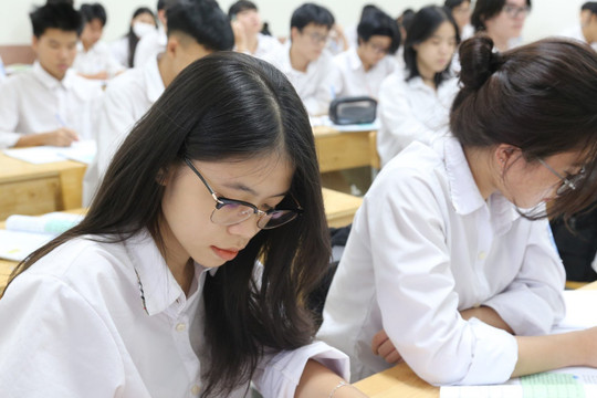 Tuyển sinh vào 10 năm 2016: Đi thi vào lớp 10 cần mang những gì?