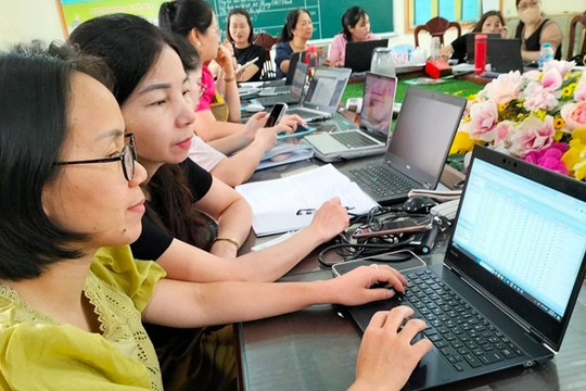 Học bạ số chỉ được sử dụng chính thức sau khi được ký số