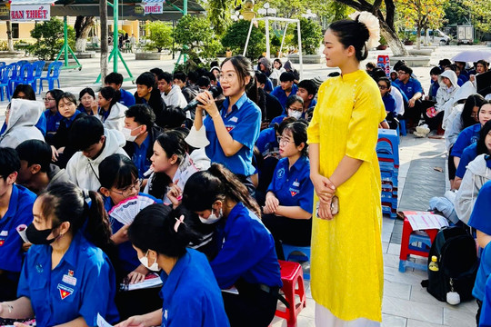 Career orientation launched across Lam Dong schools