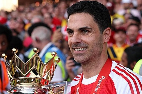 Mikel Arteta nhận giải Nhà quản lý xuất sắc nhất năm sau chức vô địch của Arsenal