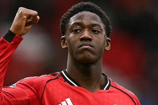 Chelsea tham vọng sở hữu Kobbie Mainoo, Manchester United 'tổng tấn công' Aurelien Tchouameni
