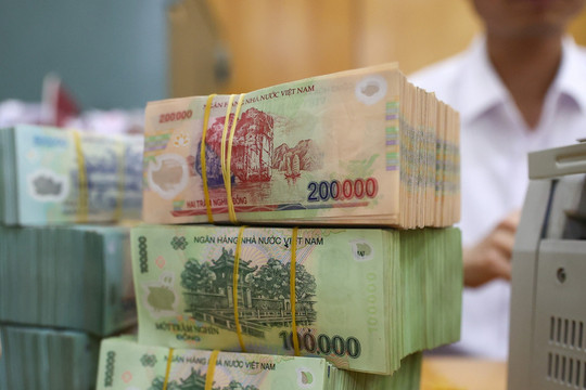 Lãi suất ngân hàng hôm nay 28/5/2026: Sacombank và MBV đồng loạt giảm sâu